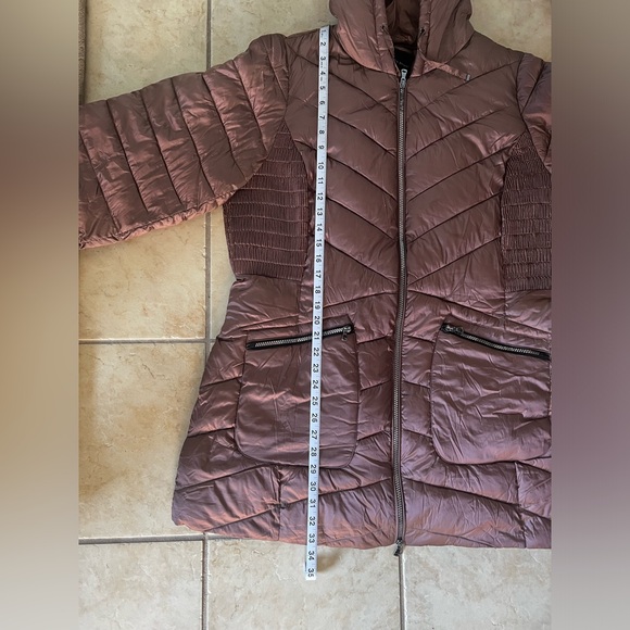 Gorgeous and WARM - Packable Puffer Coat - Picture 8 of 15